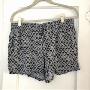 Old Navy black boho drawstring shorts, size L